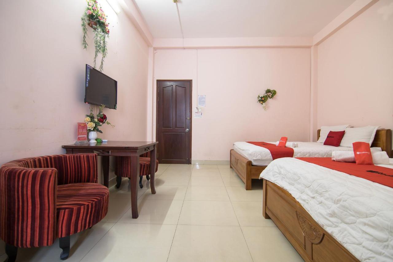 Reddoorz Plus Near Aeon Mall Tan Phu 2 โฮจิมินห์ซิตี้ ภายนอก รูปภาพ